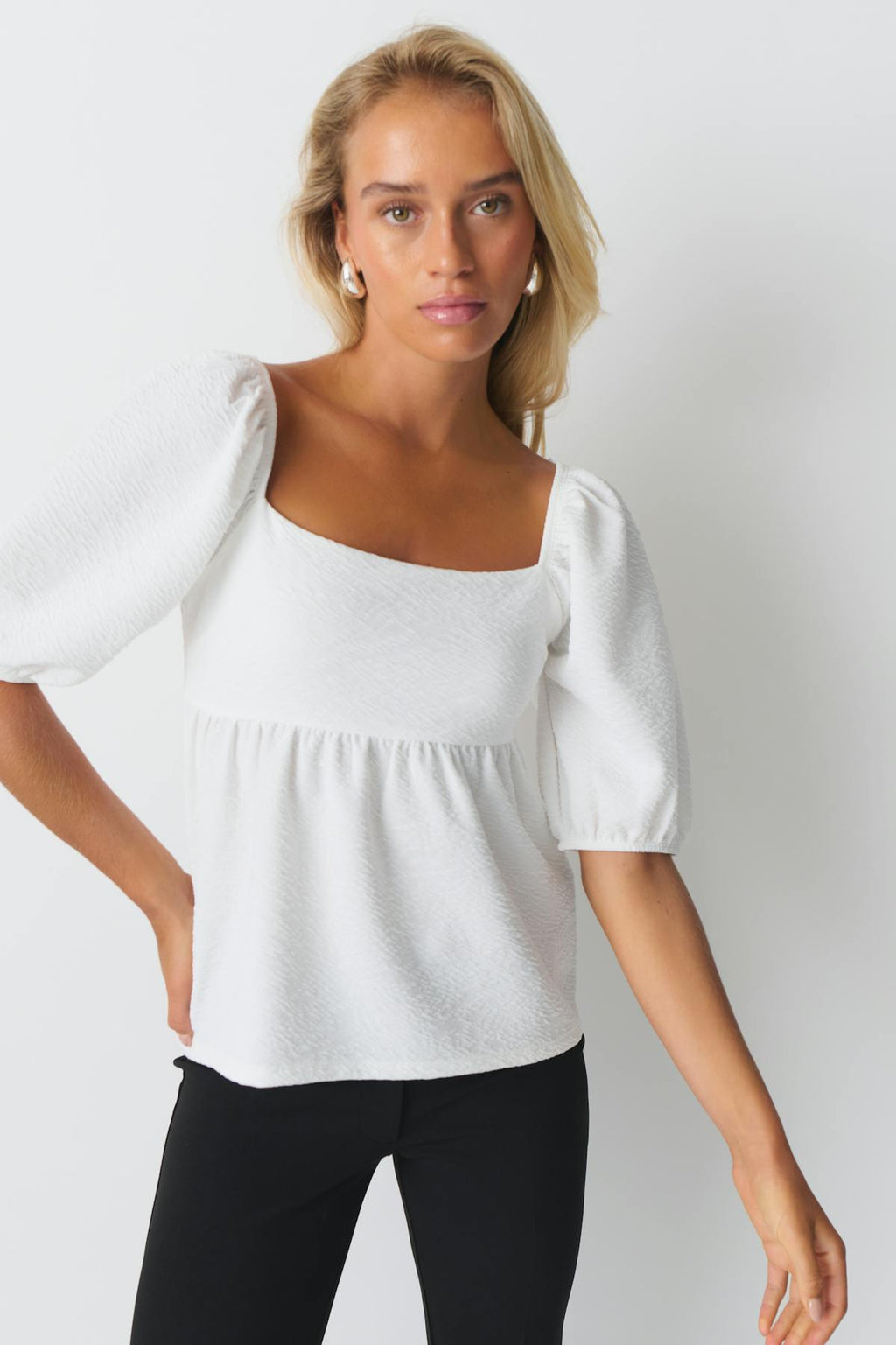 Puff sleeve jersey top