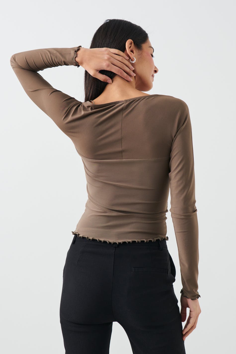 Bow detail top