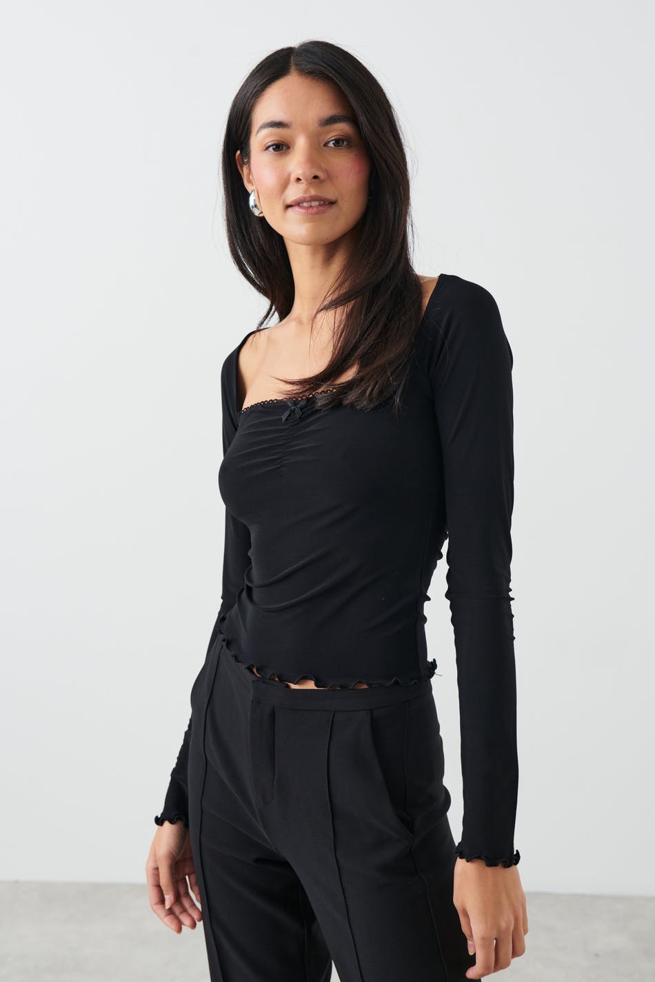 Bow detail top