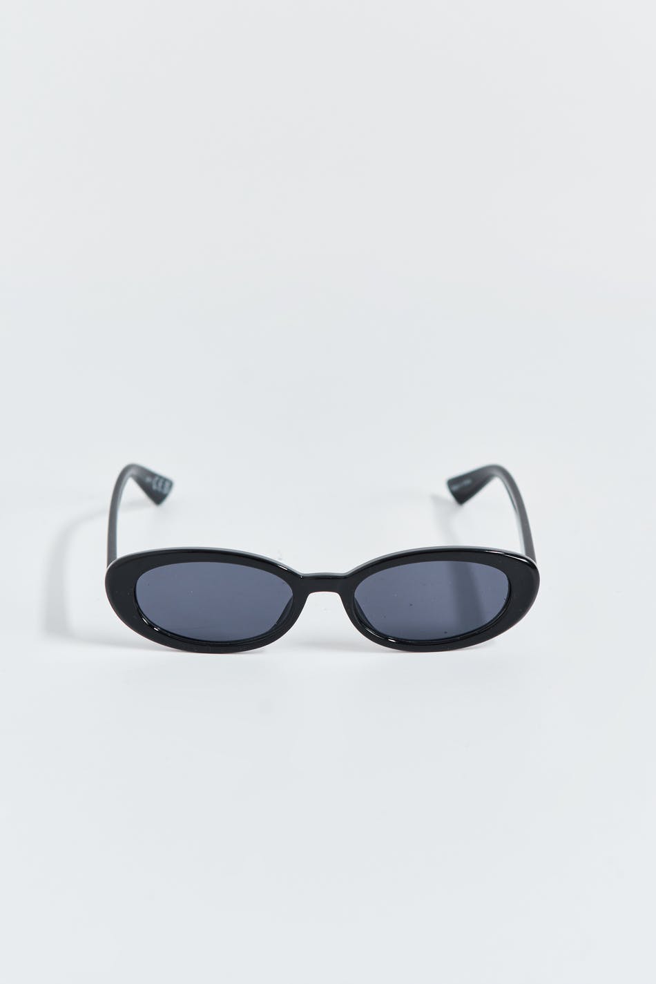 Slim oval sunglasses
