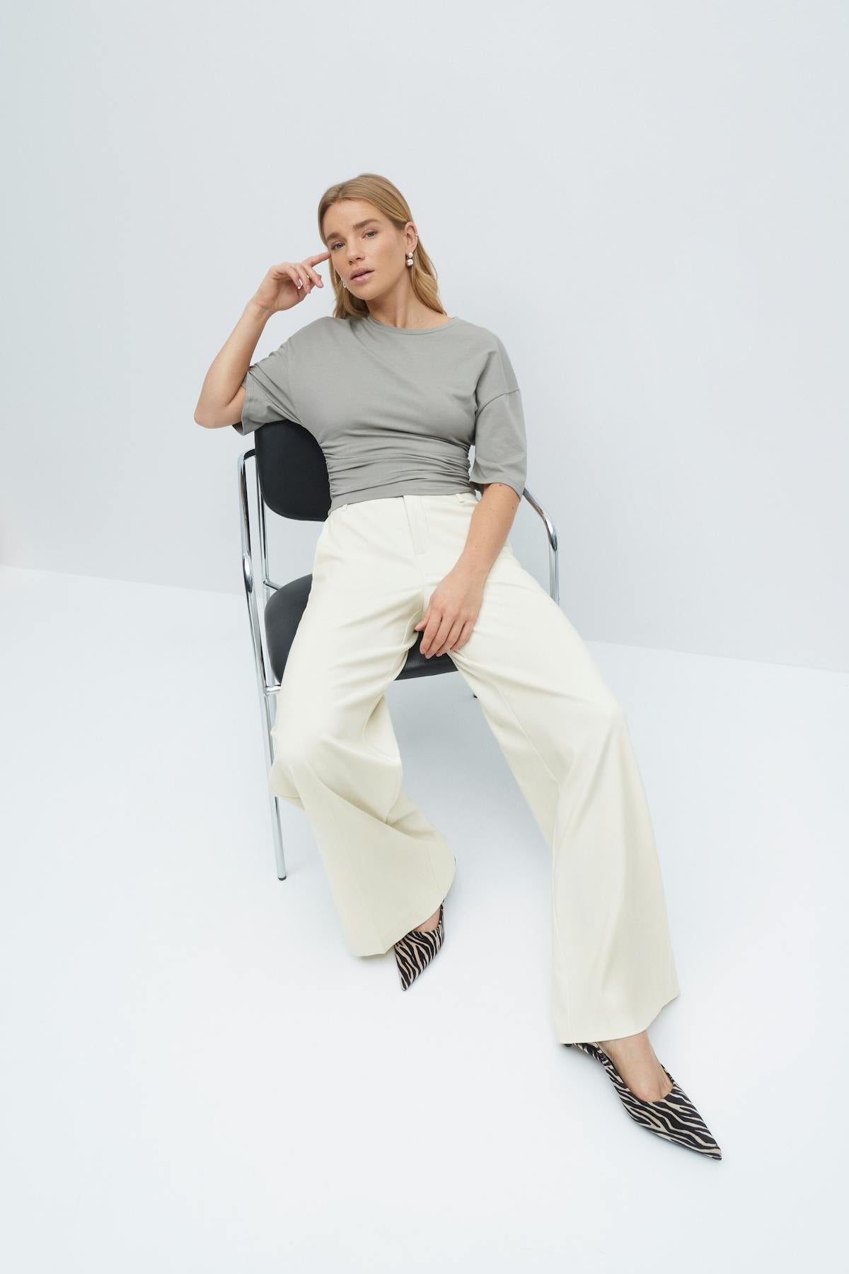Wide leg suit trousers