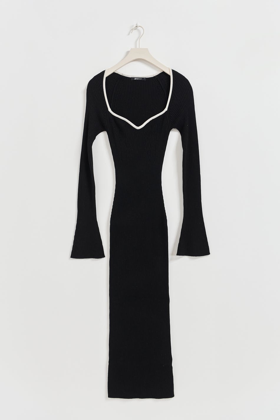 Contrast knitted dress