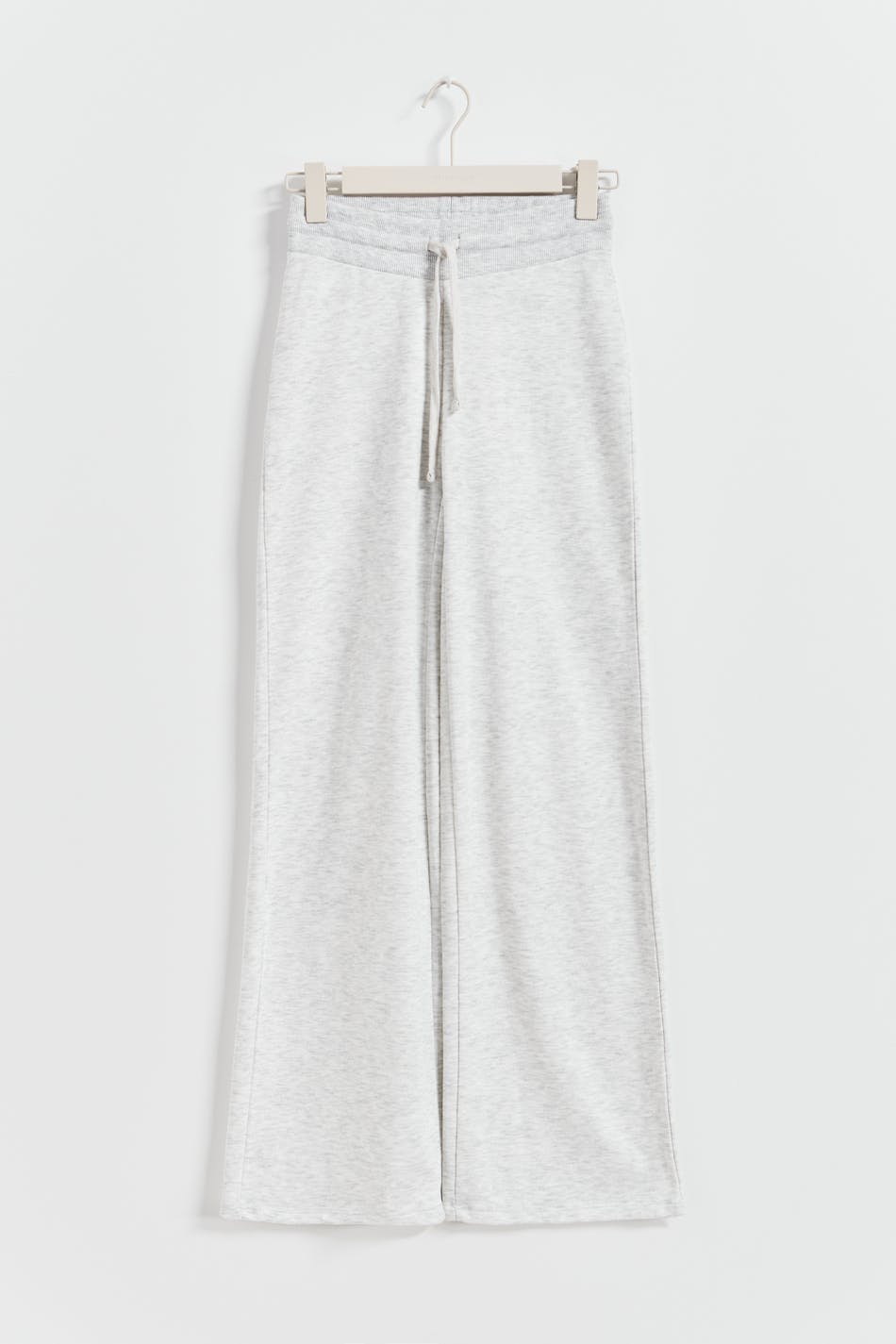 Slim low waist sweatpants