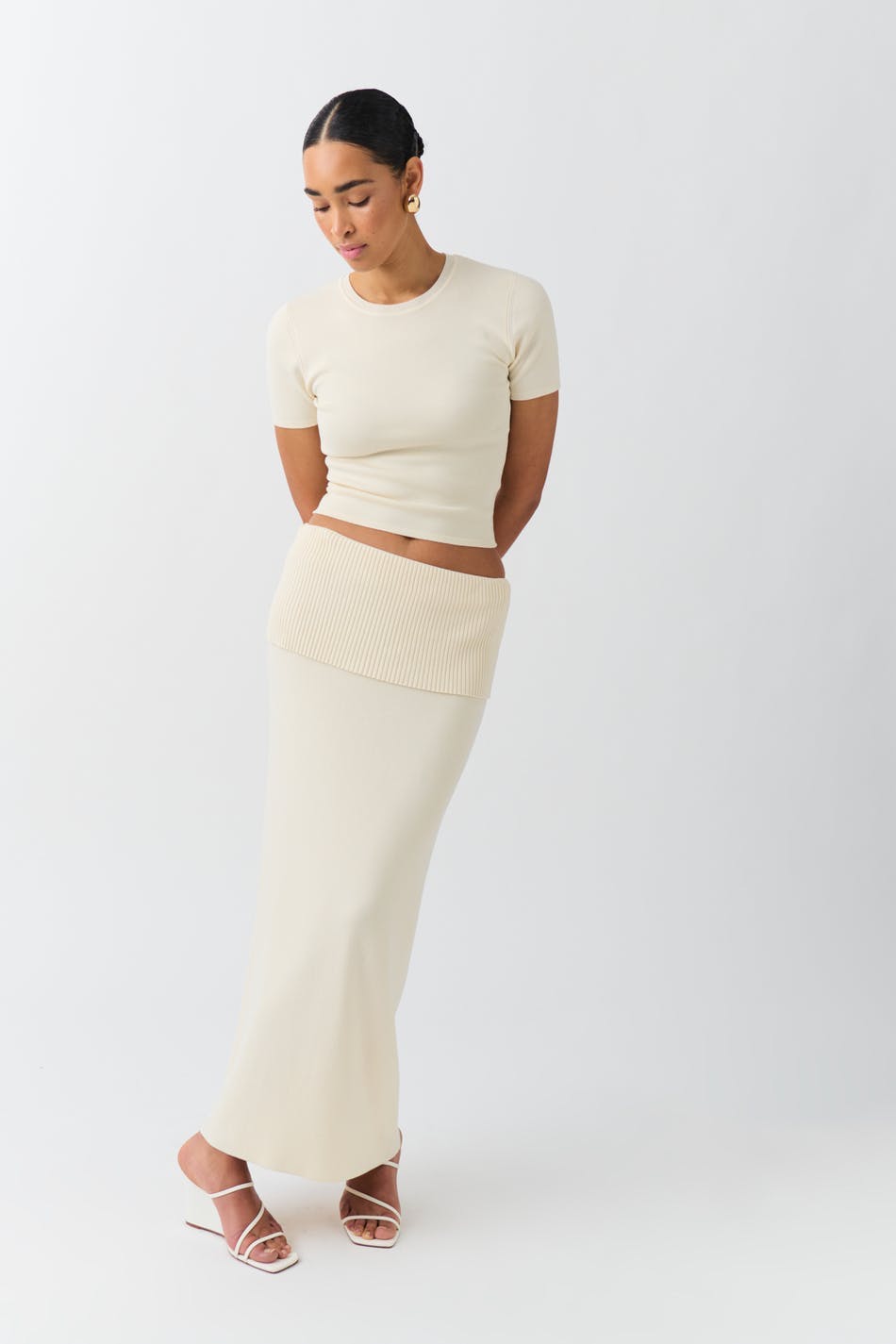 Knitted folded down skirt