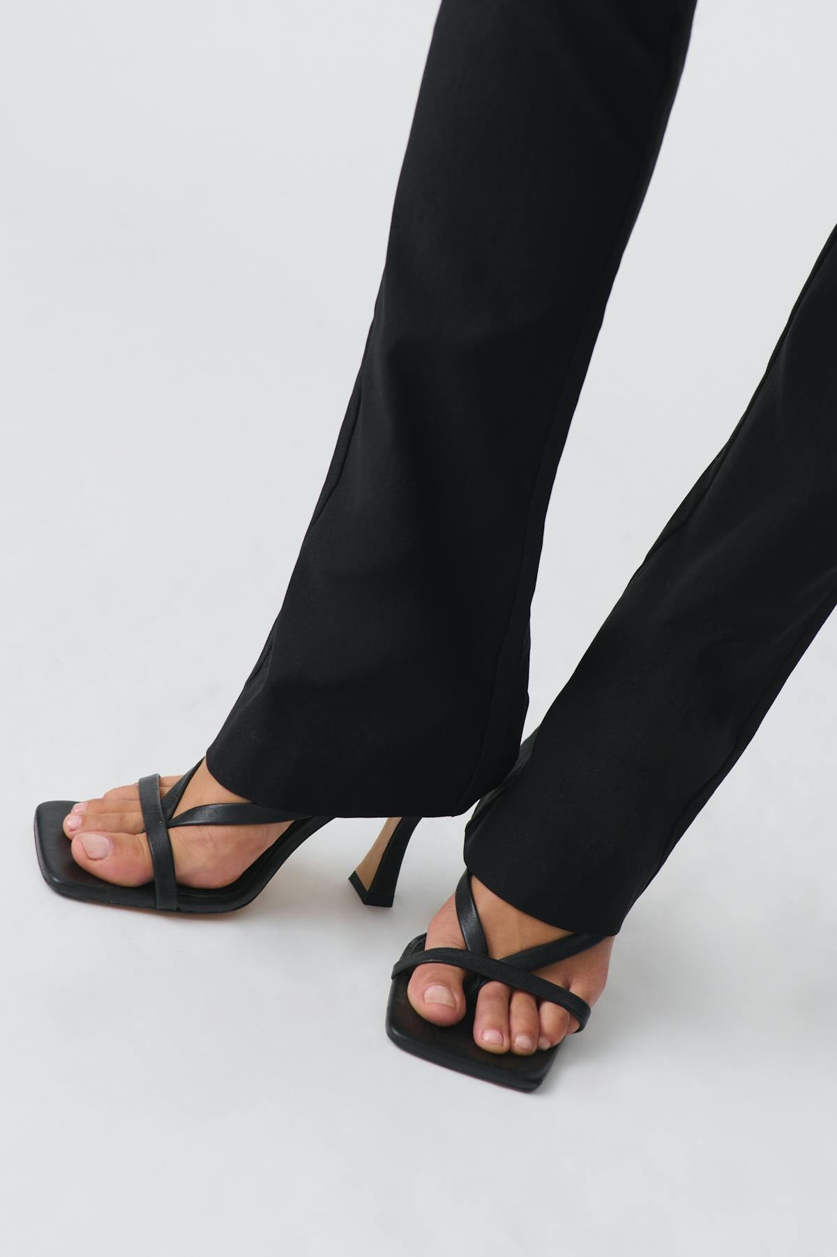High waist slim trousers