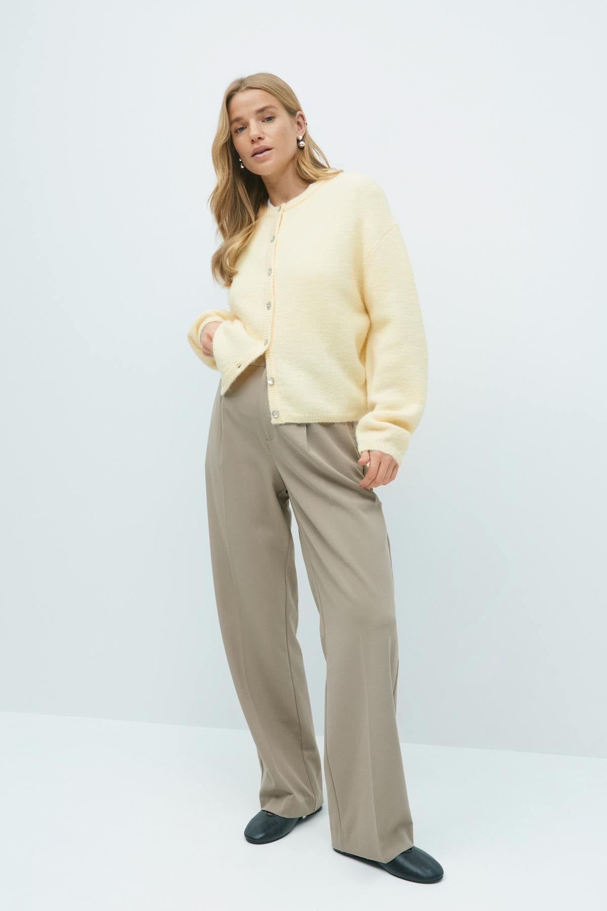 Knitted cardigan