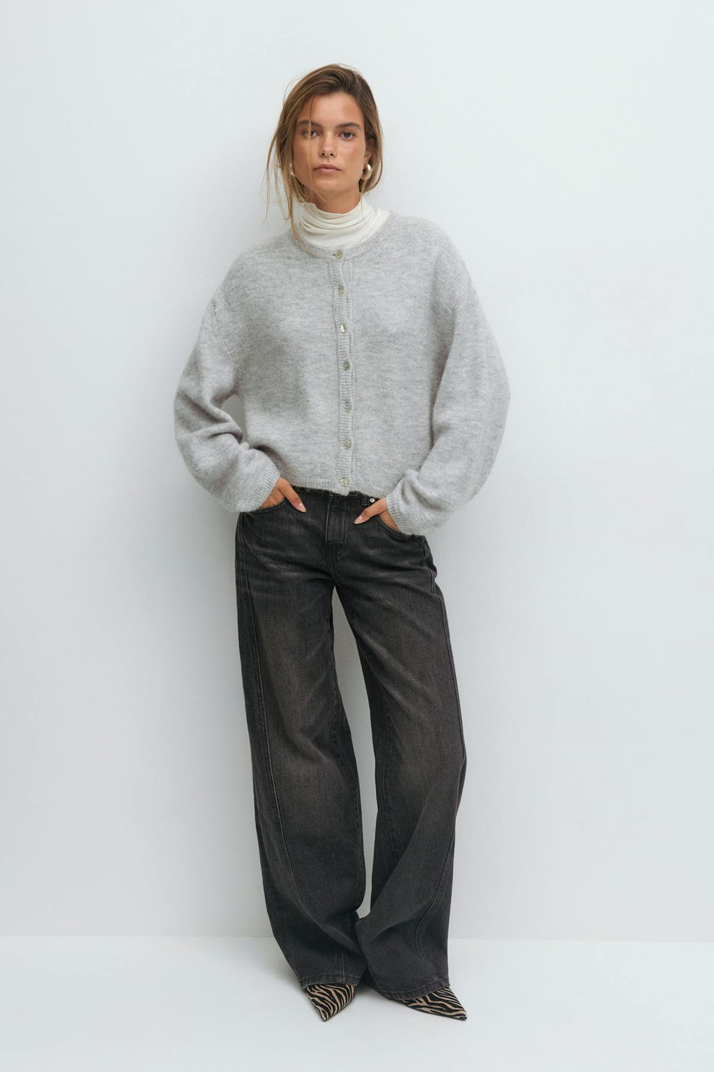 Knitted cardigan