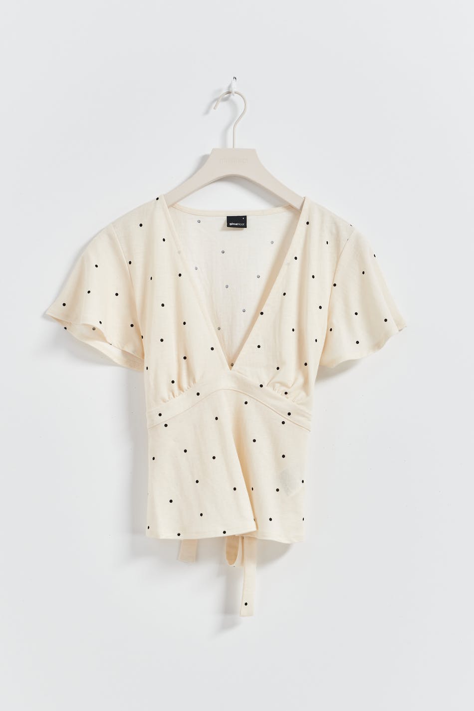 Tie top