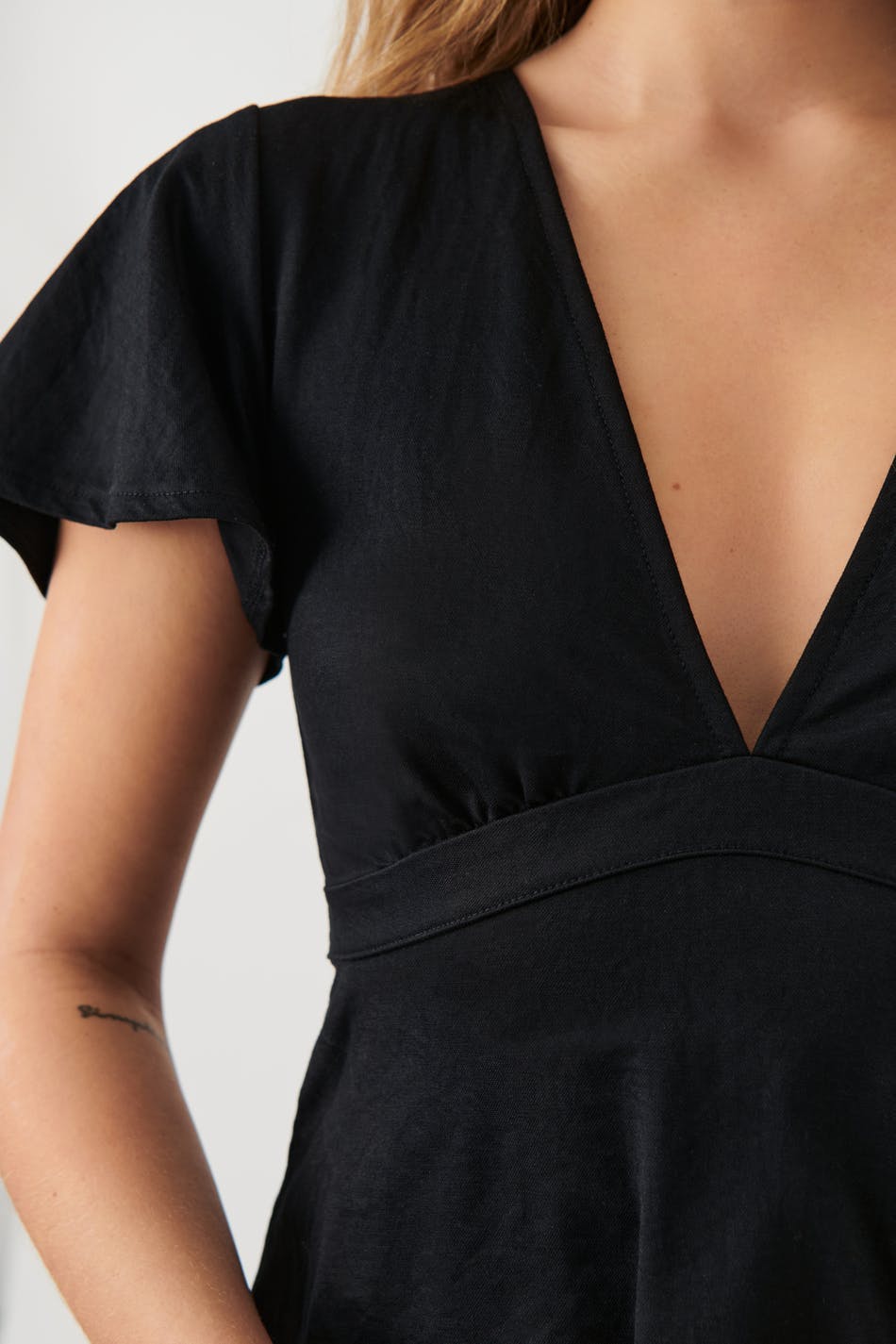 Tie top