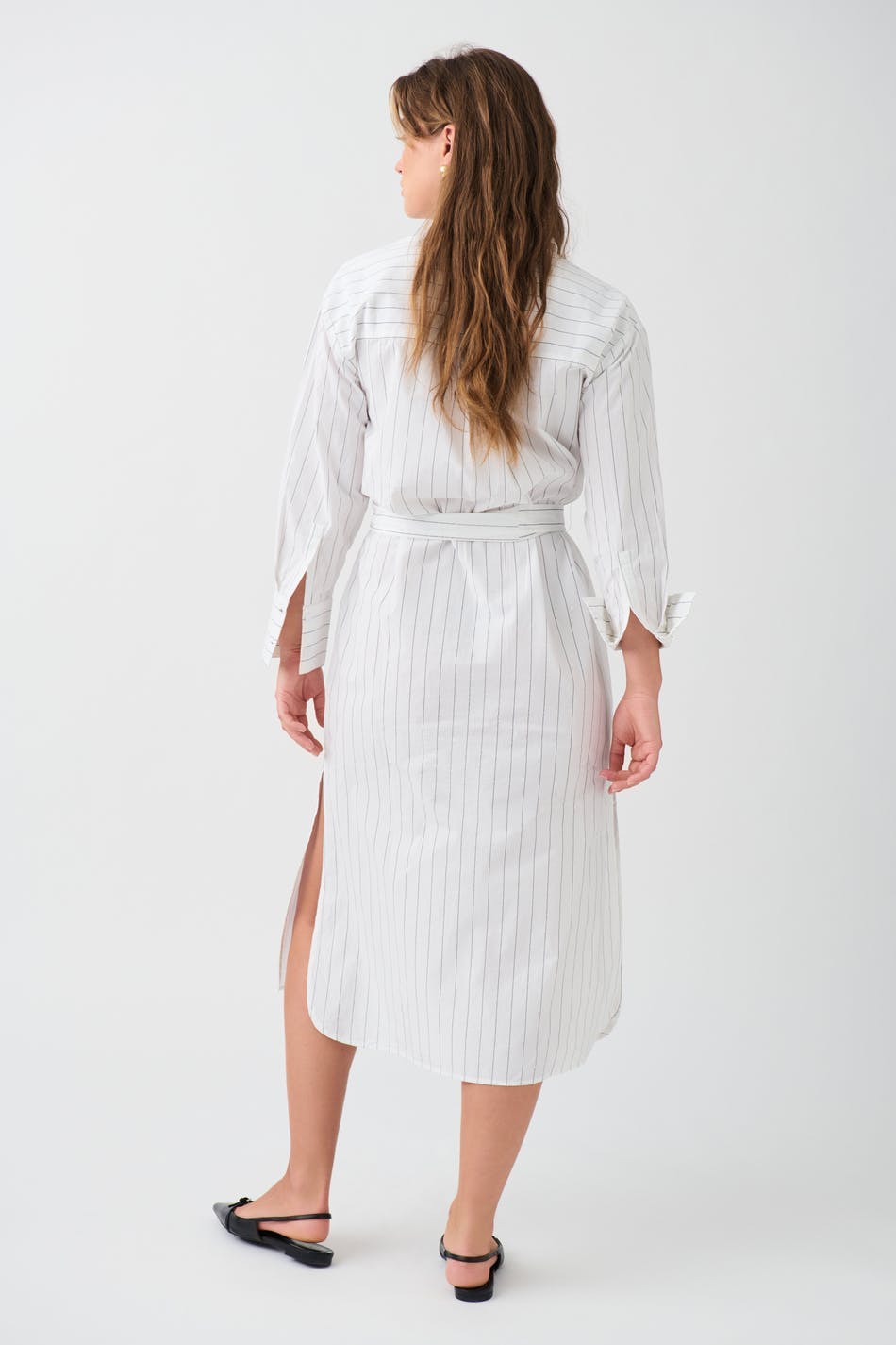 Wide slit shirt dress