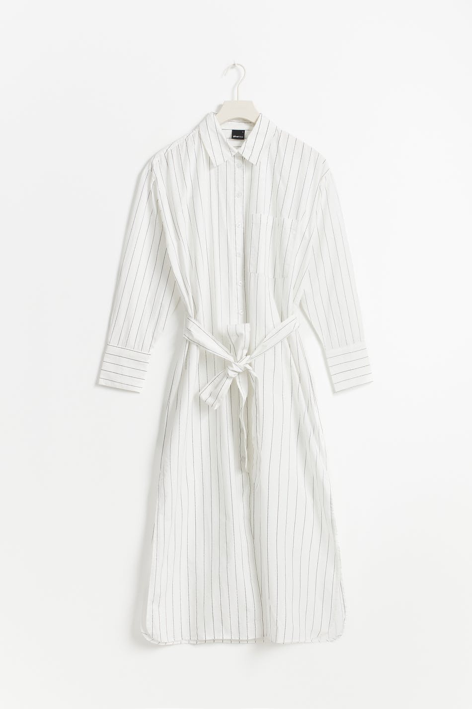 Wide slit shirt dress
