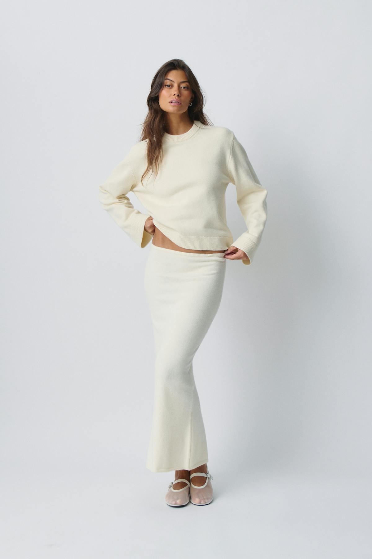 Crew neck knitted sweater