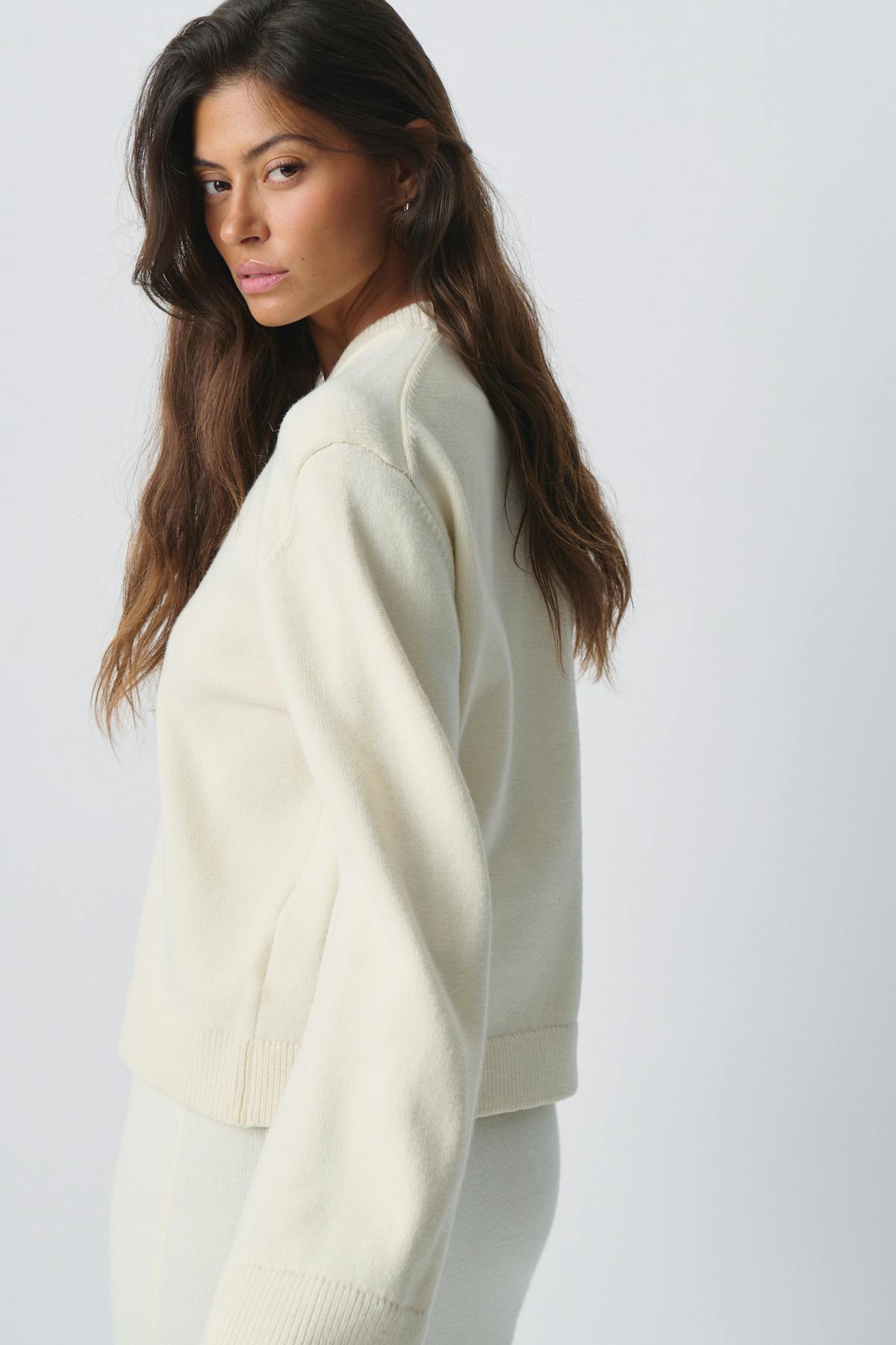 Crew neck knitted sweater