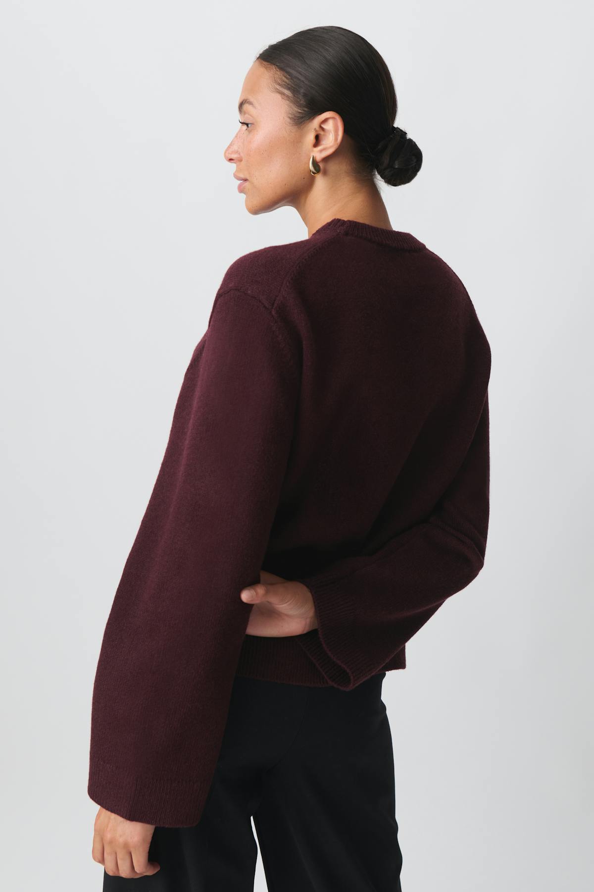 Crew neck knitted sweater