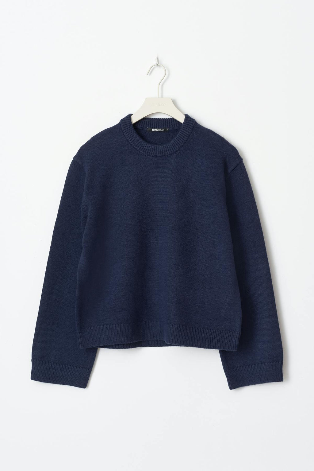 Crew neck knitted sweater