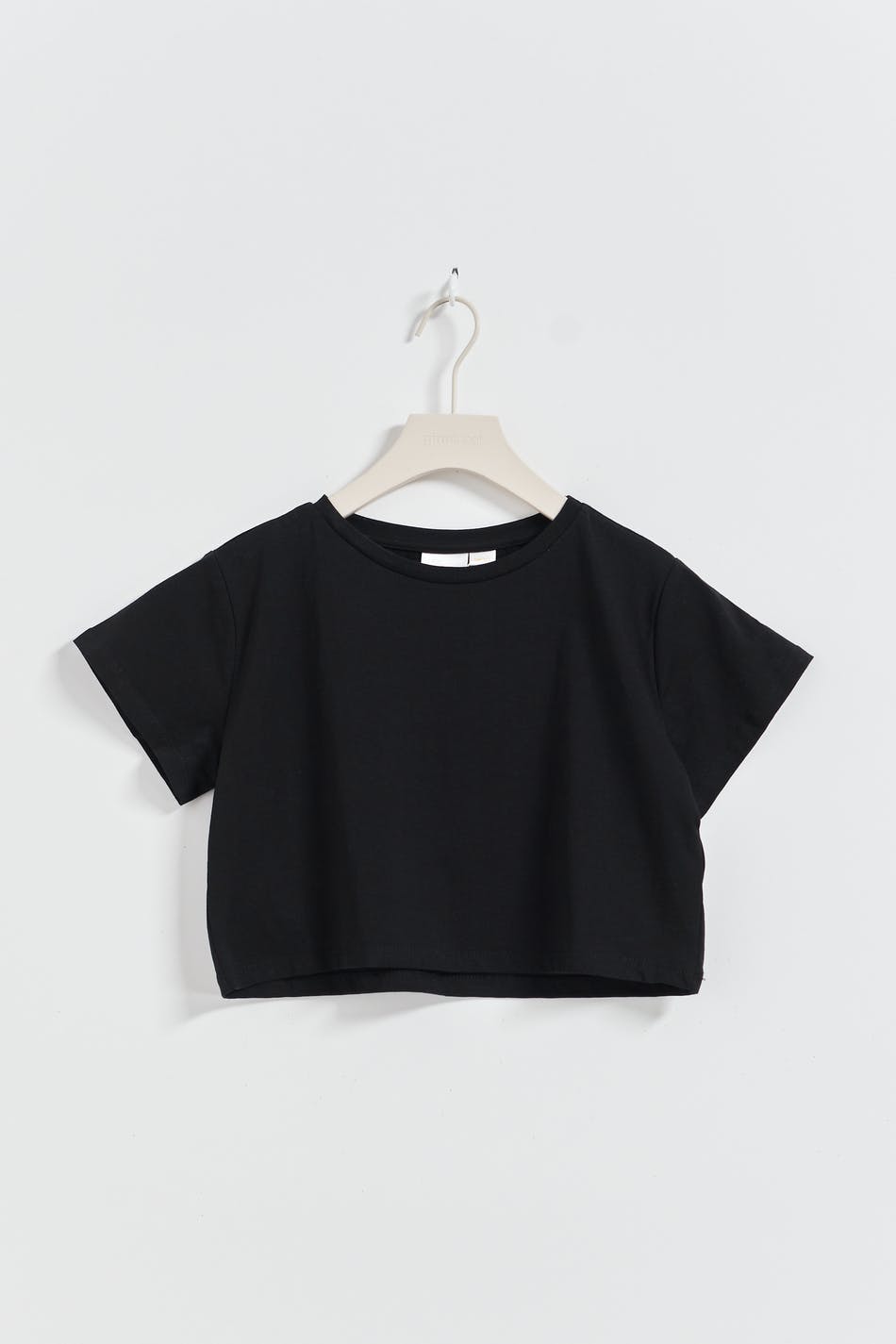 Y cropped tee