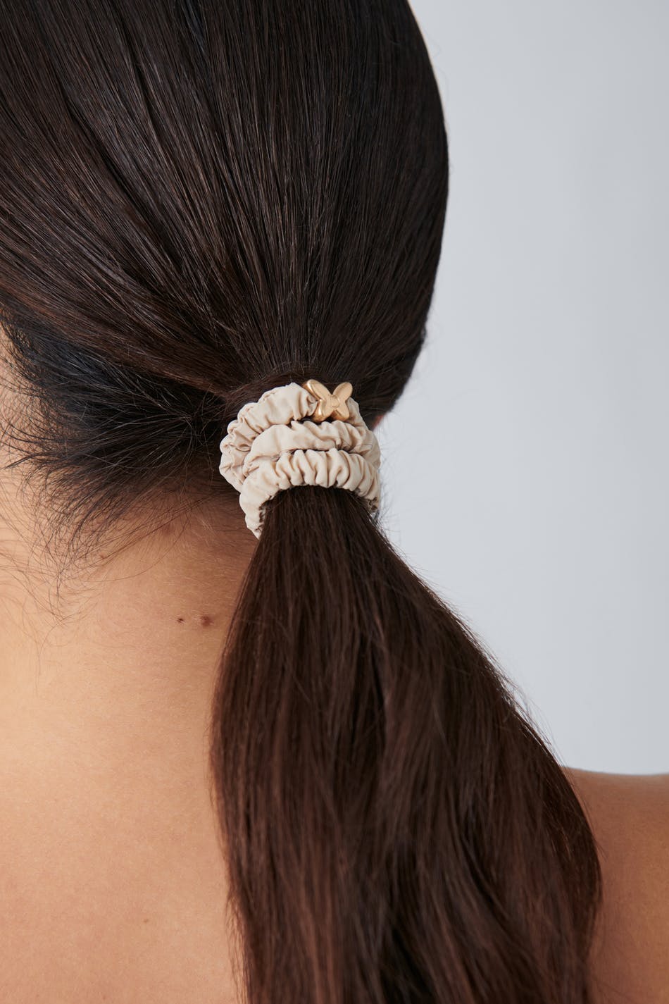 pack decorated hair ties