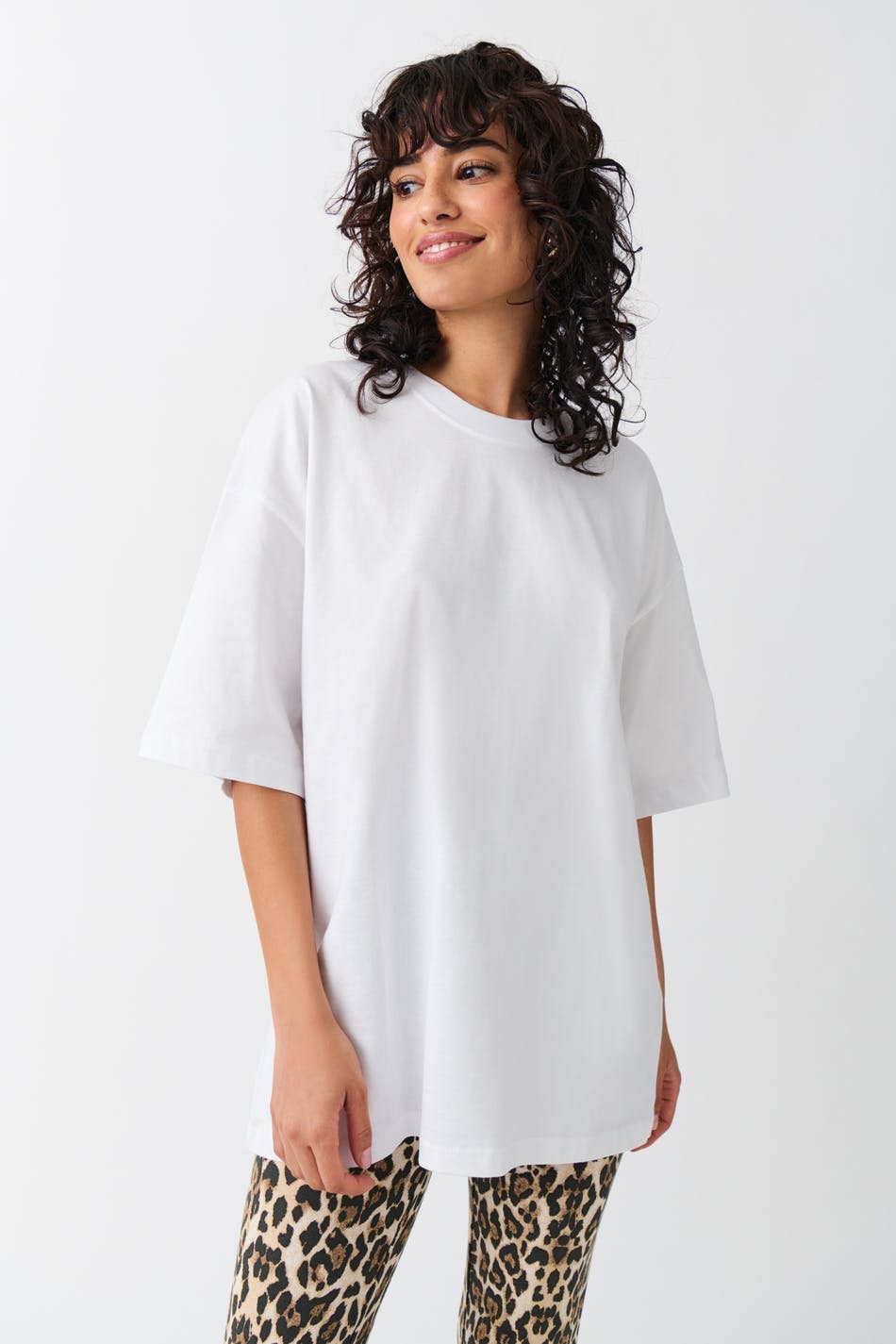 Oversized tee