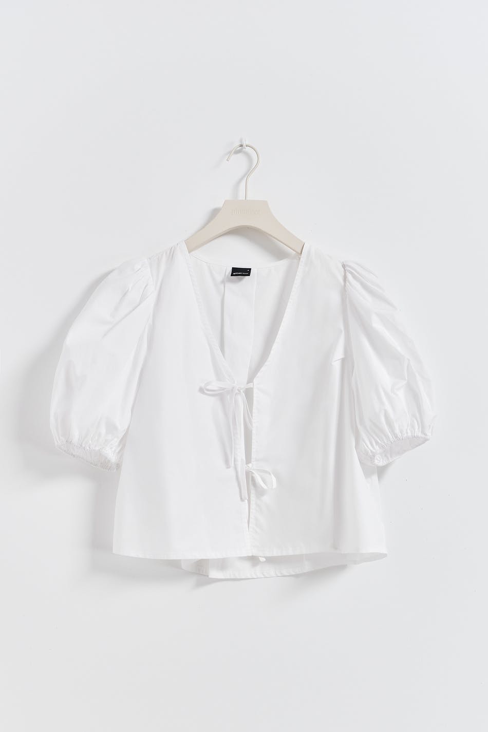 Puff sleeve blouse