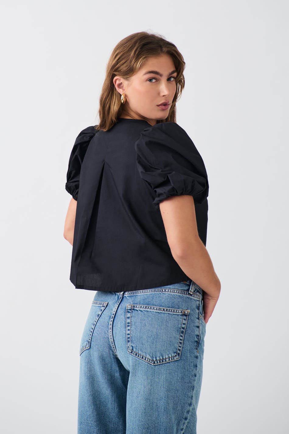 Puff sleeve blouse