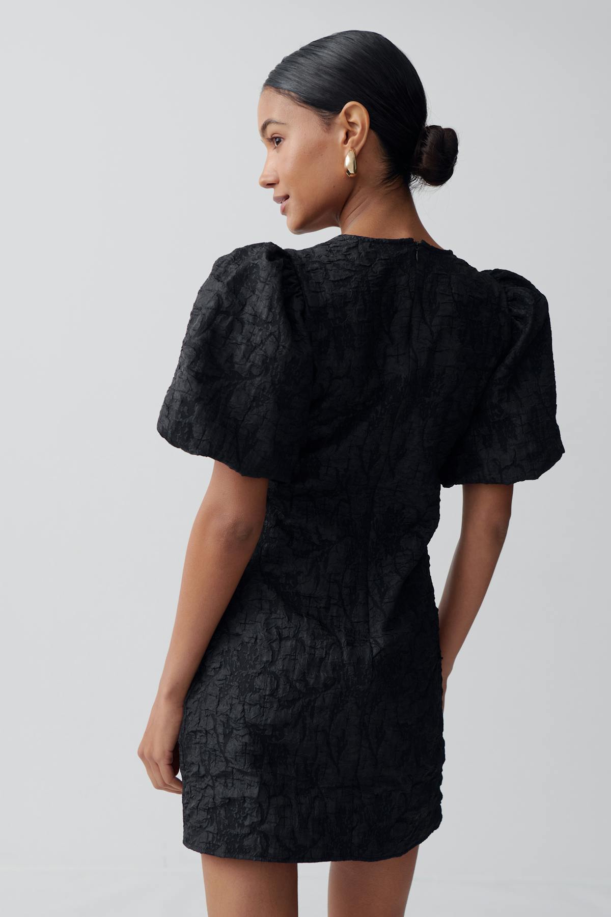 brocade puff sleeve dress