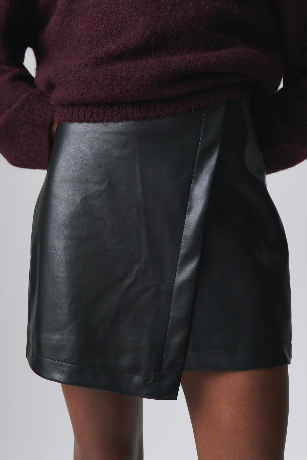 mini wrap pu skirt