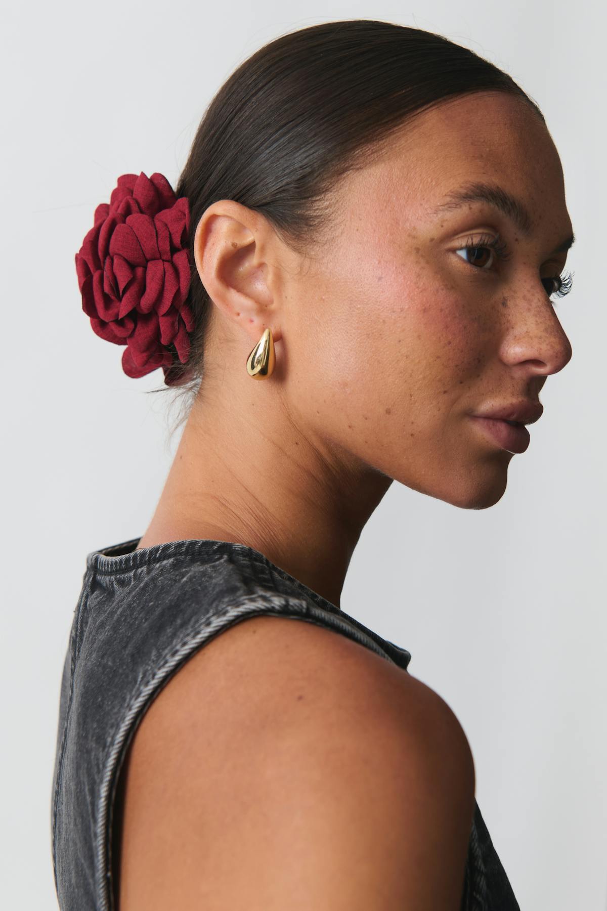 Big flower hair clip