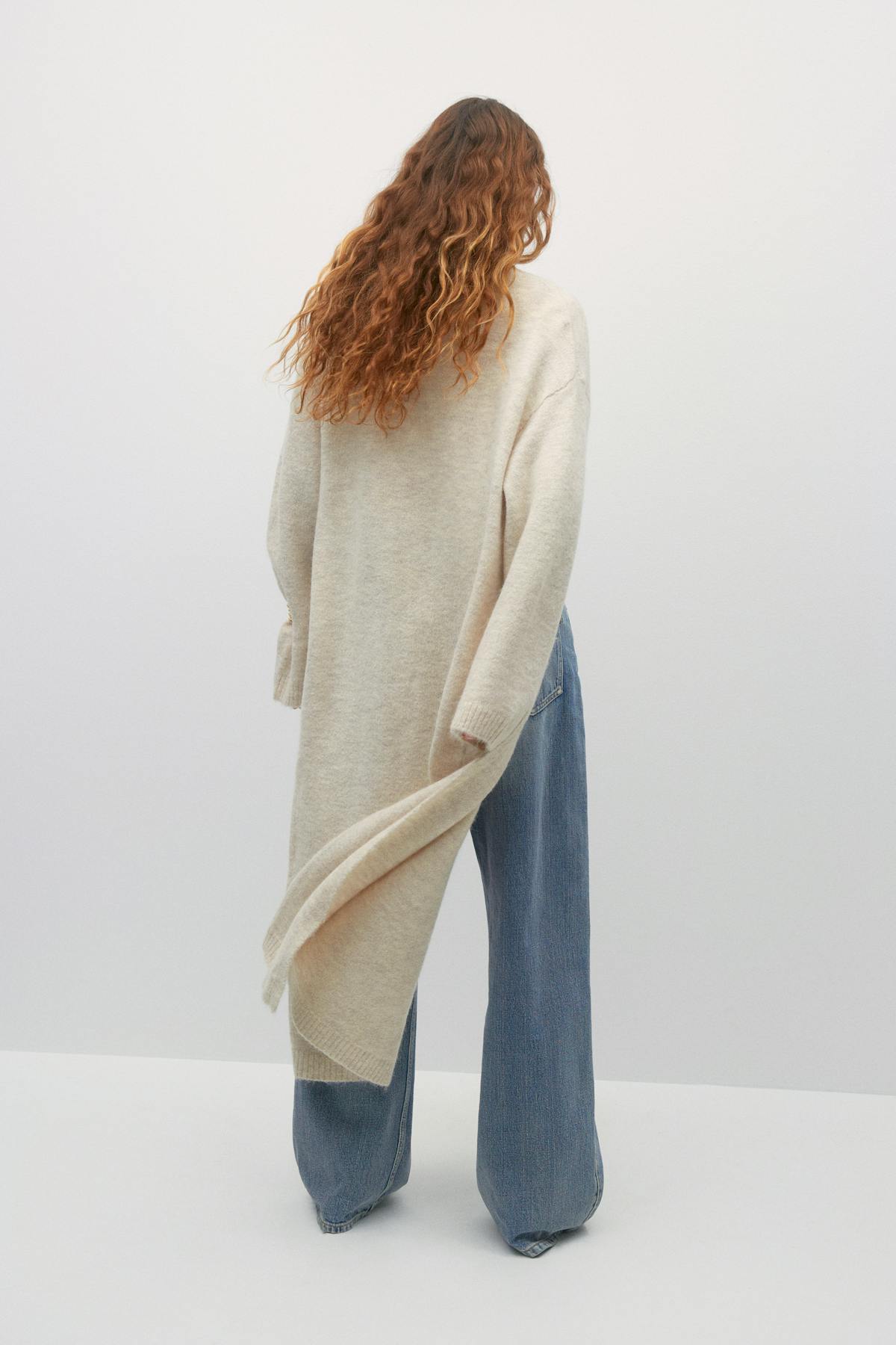 Long knitted cardigan