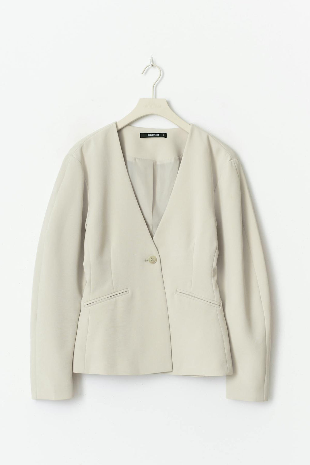Sculpted blazer
