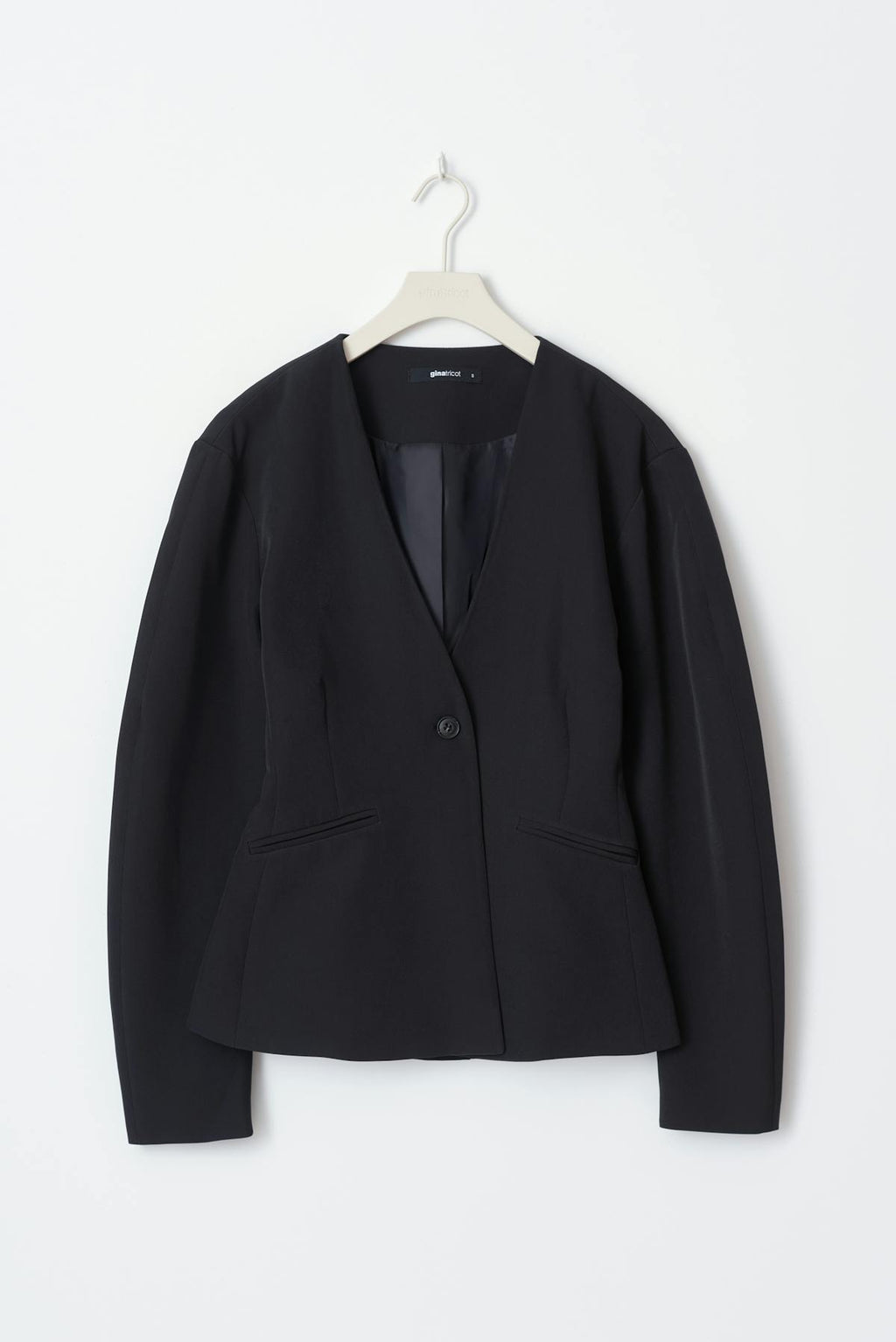 Sculpted blazer