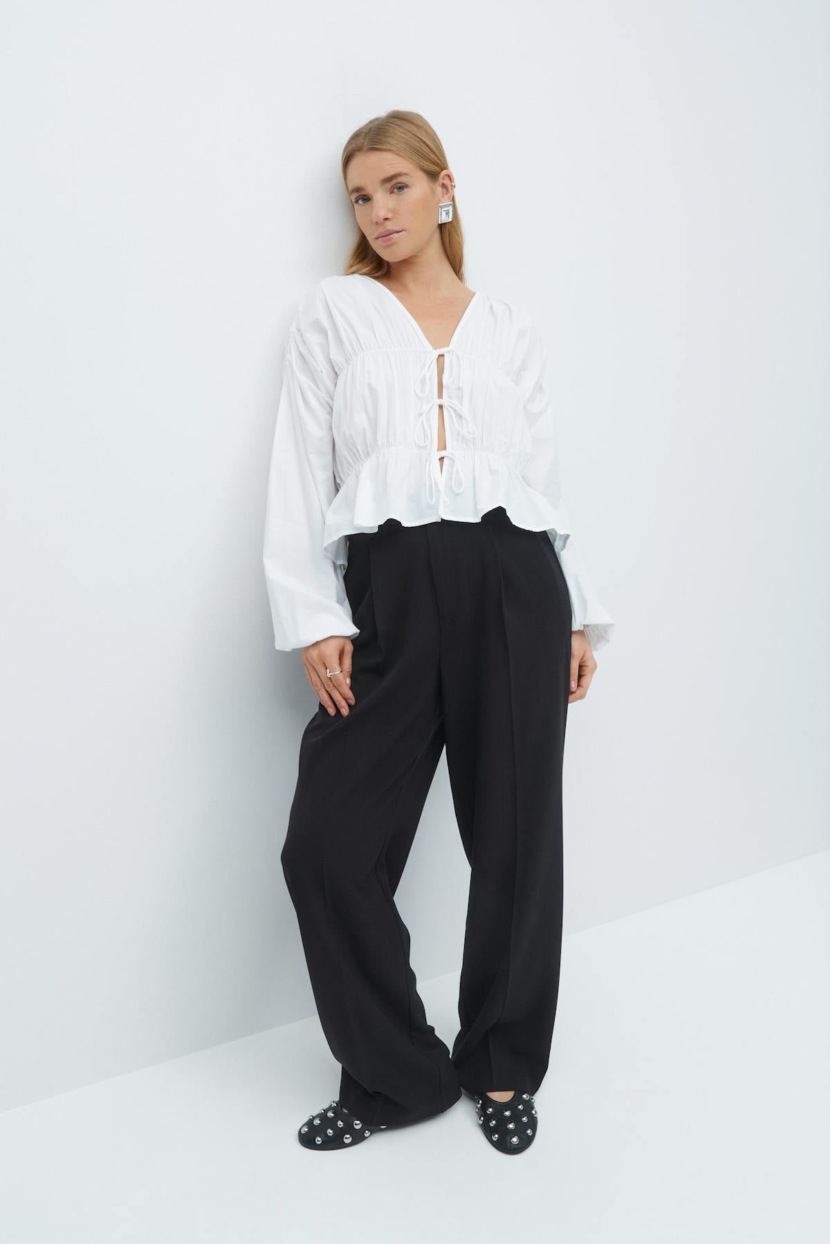 Tailored wide trousers