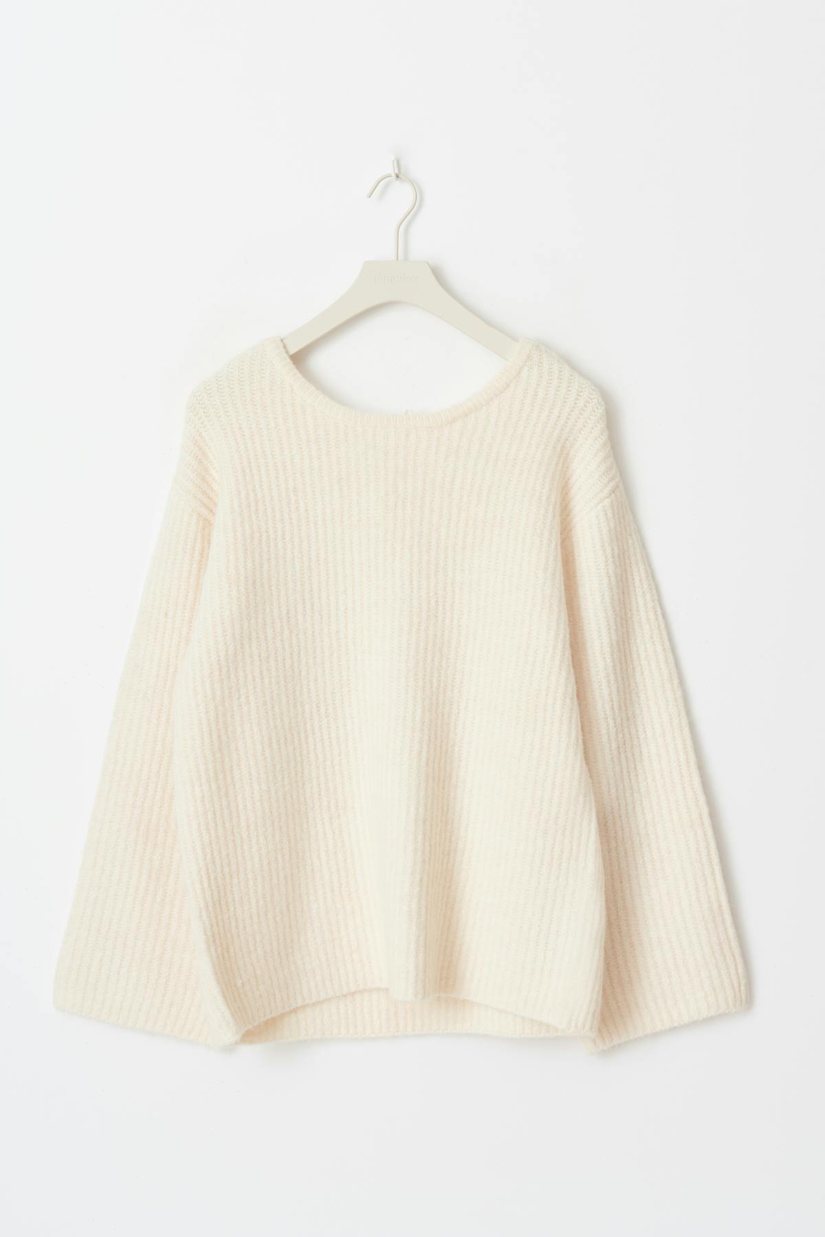 Knitted bow sweater