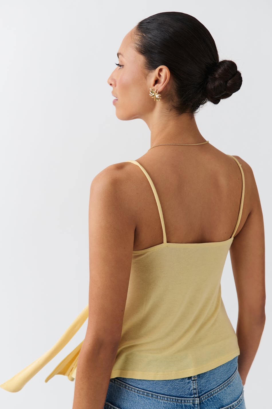 Tie singlet