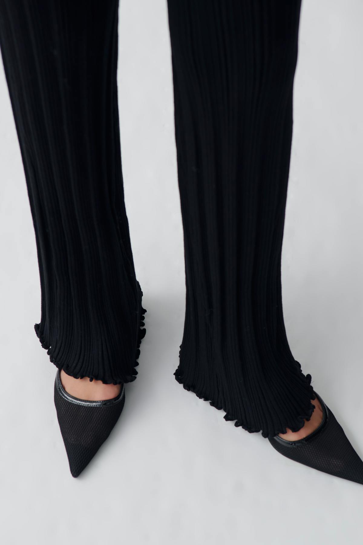 Knitted babylock trousers