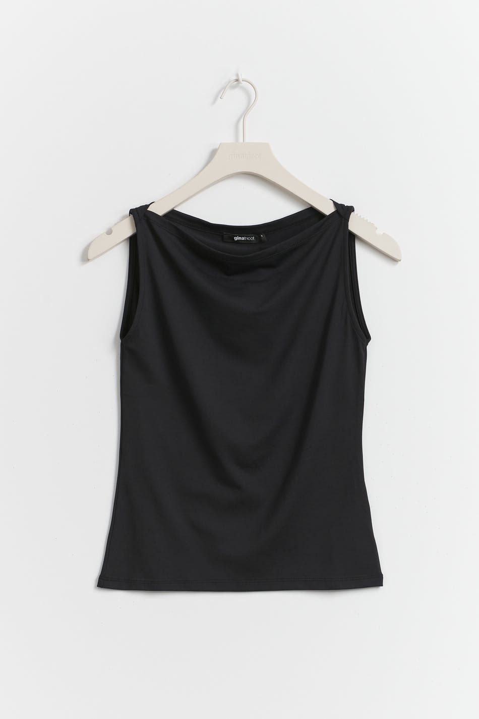 Shortsleeve boatneck top