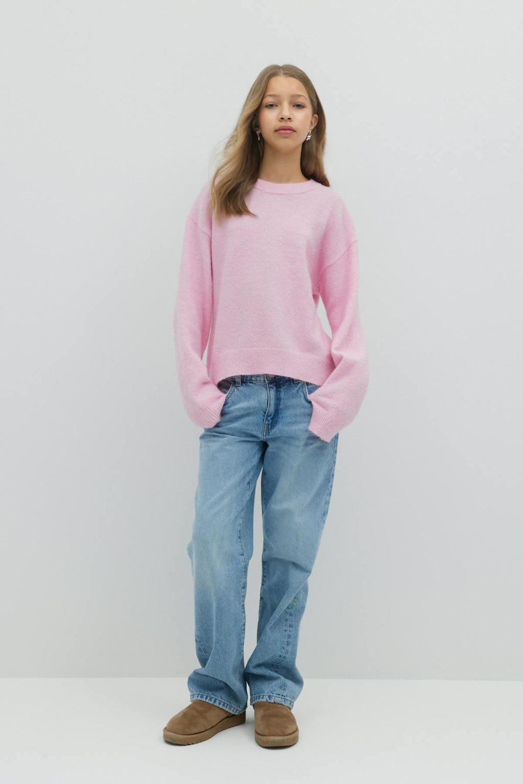 y knitted sweater