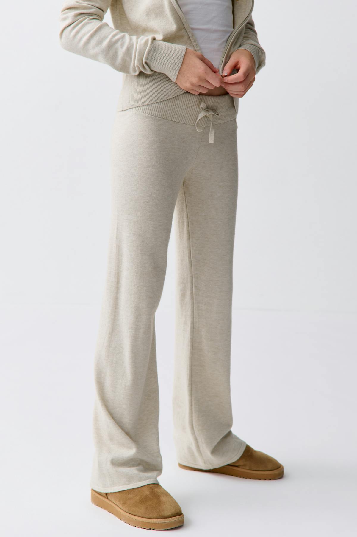 y soft knitted pants