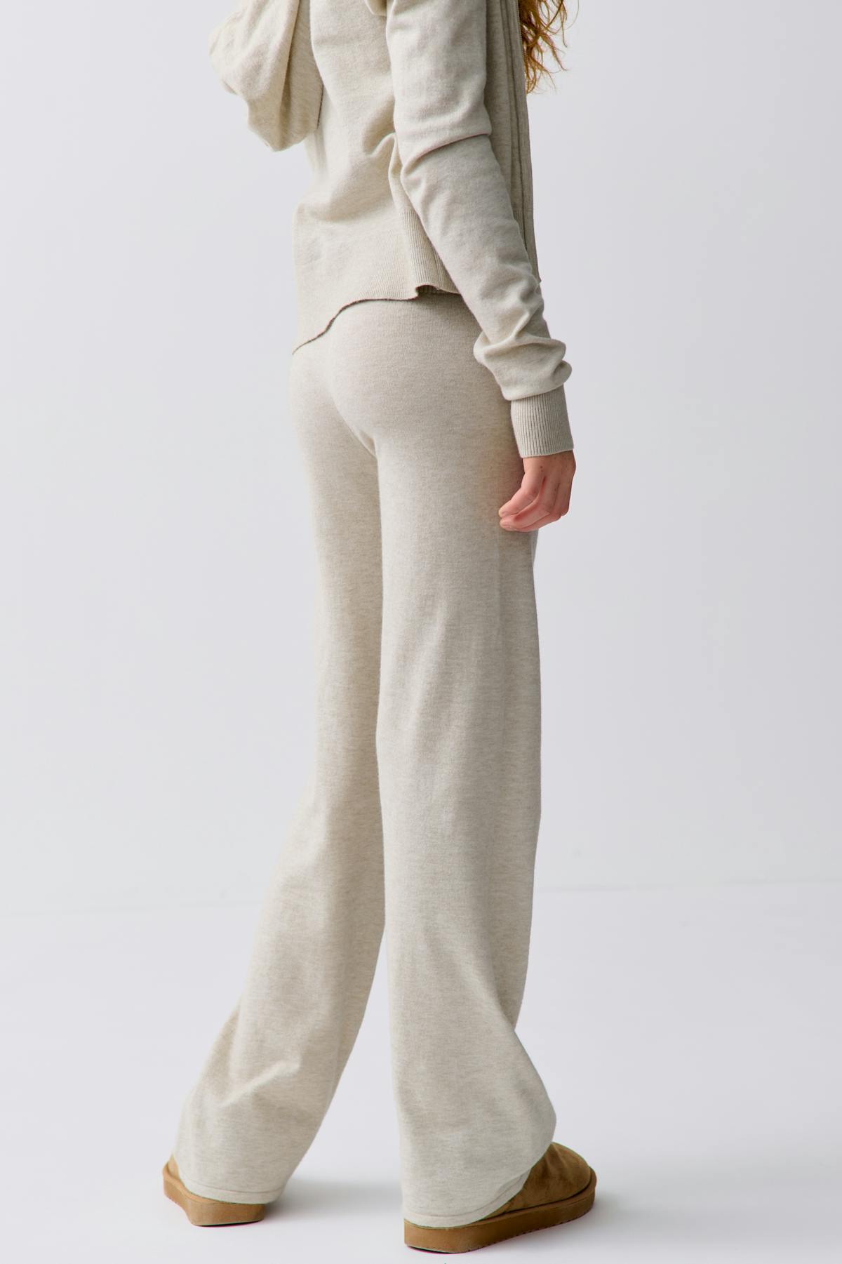 y soft knitted pants