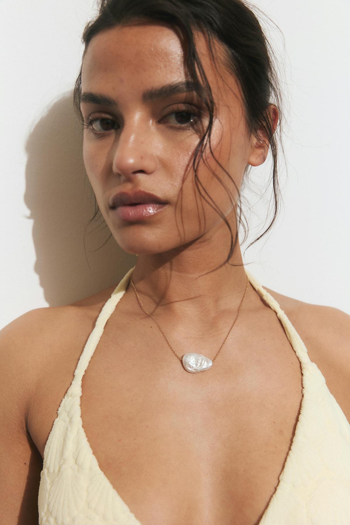 Natural pearl necklace