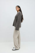 Straight regular trousers
