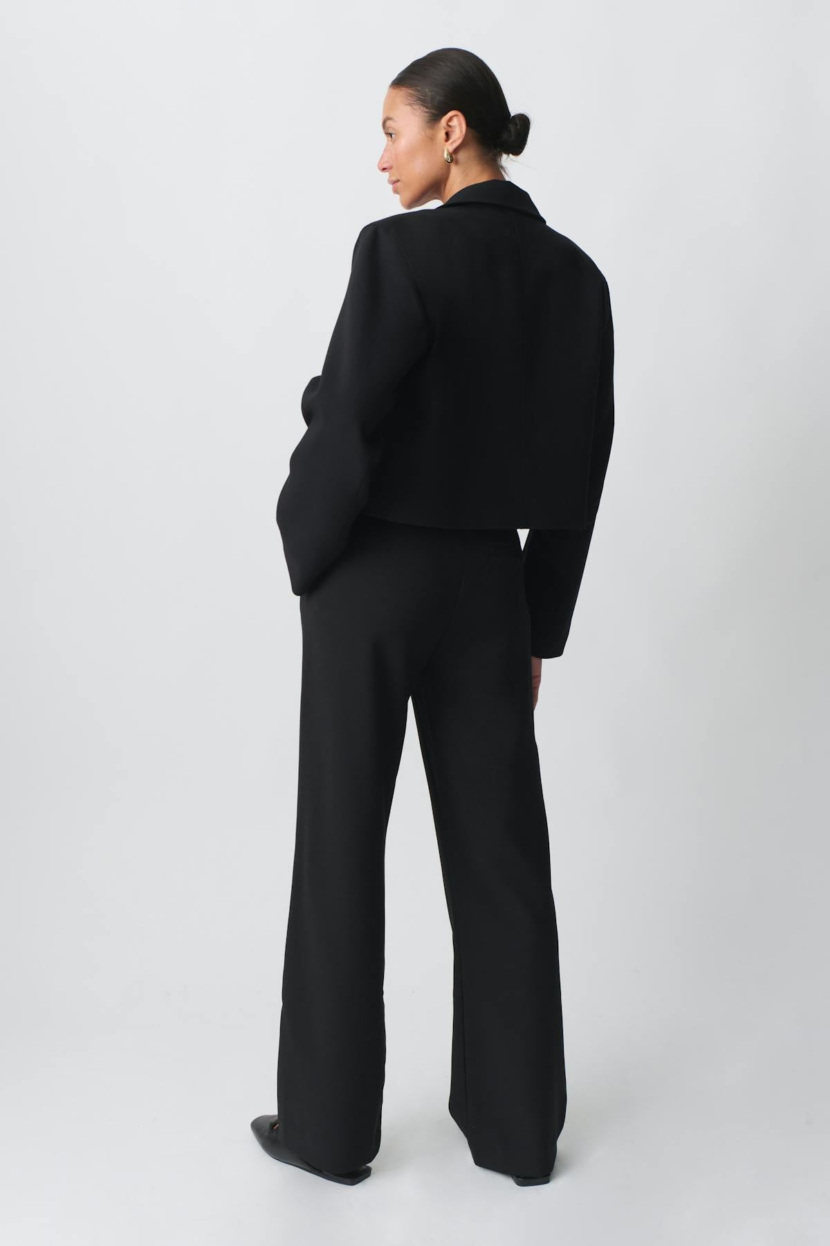 Straight regular trousers
