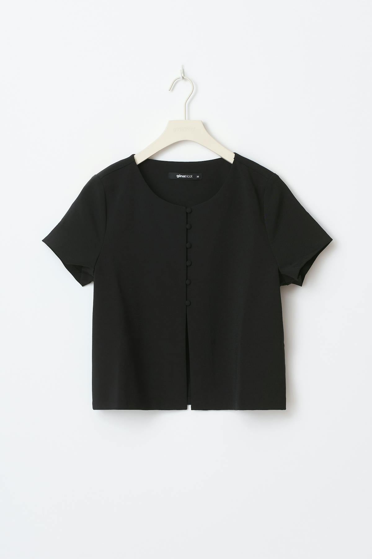 Short sleeve top