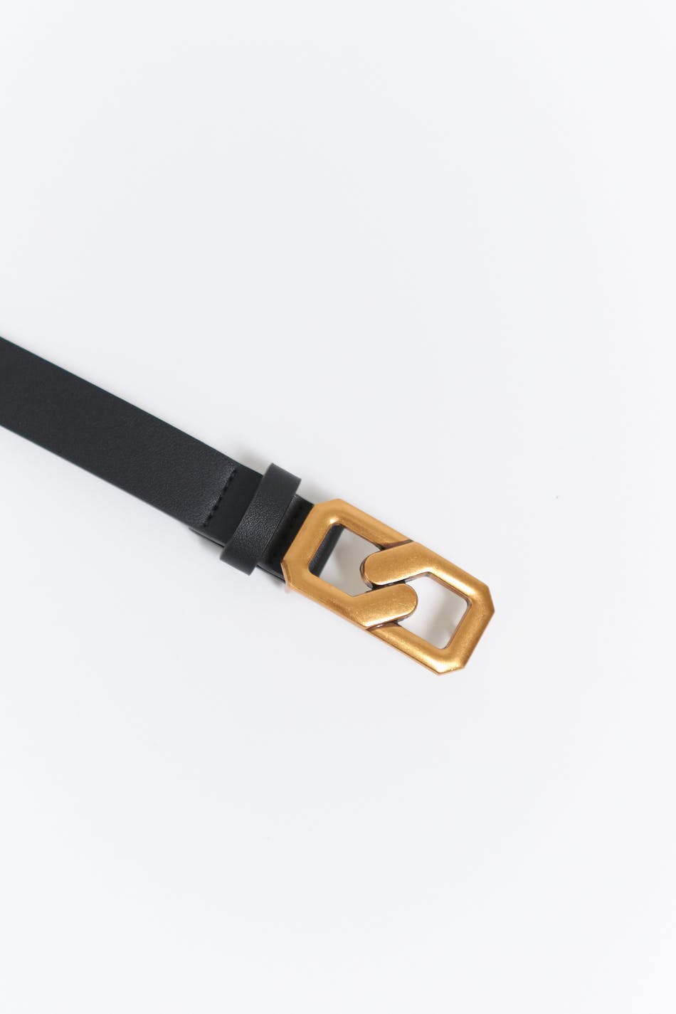 Chain bucle belt