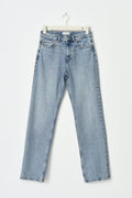 Mid straight petite jeans