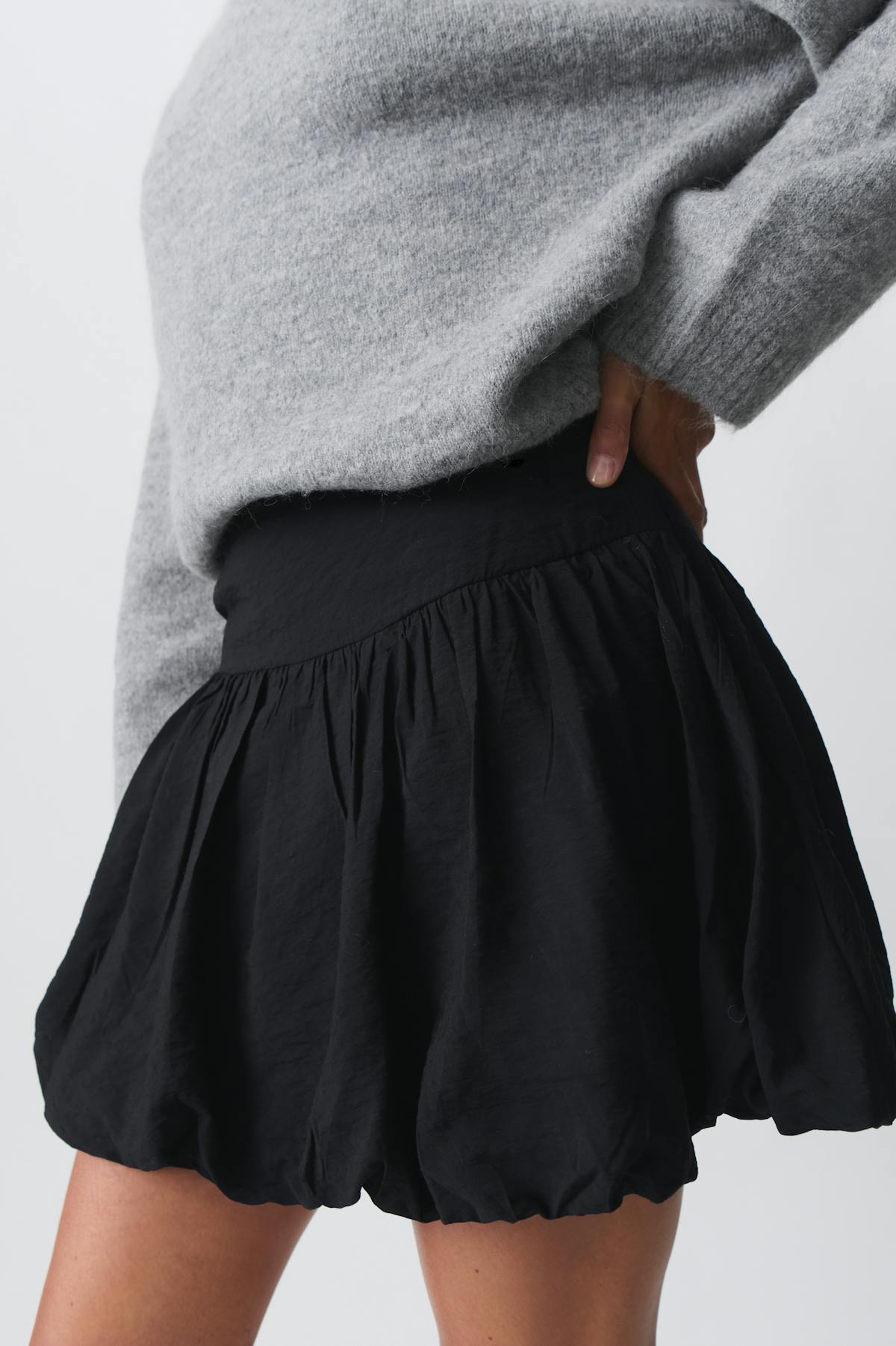 Mini balloon skirt