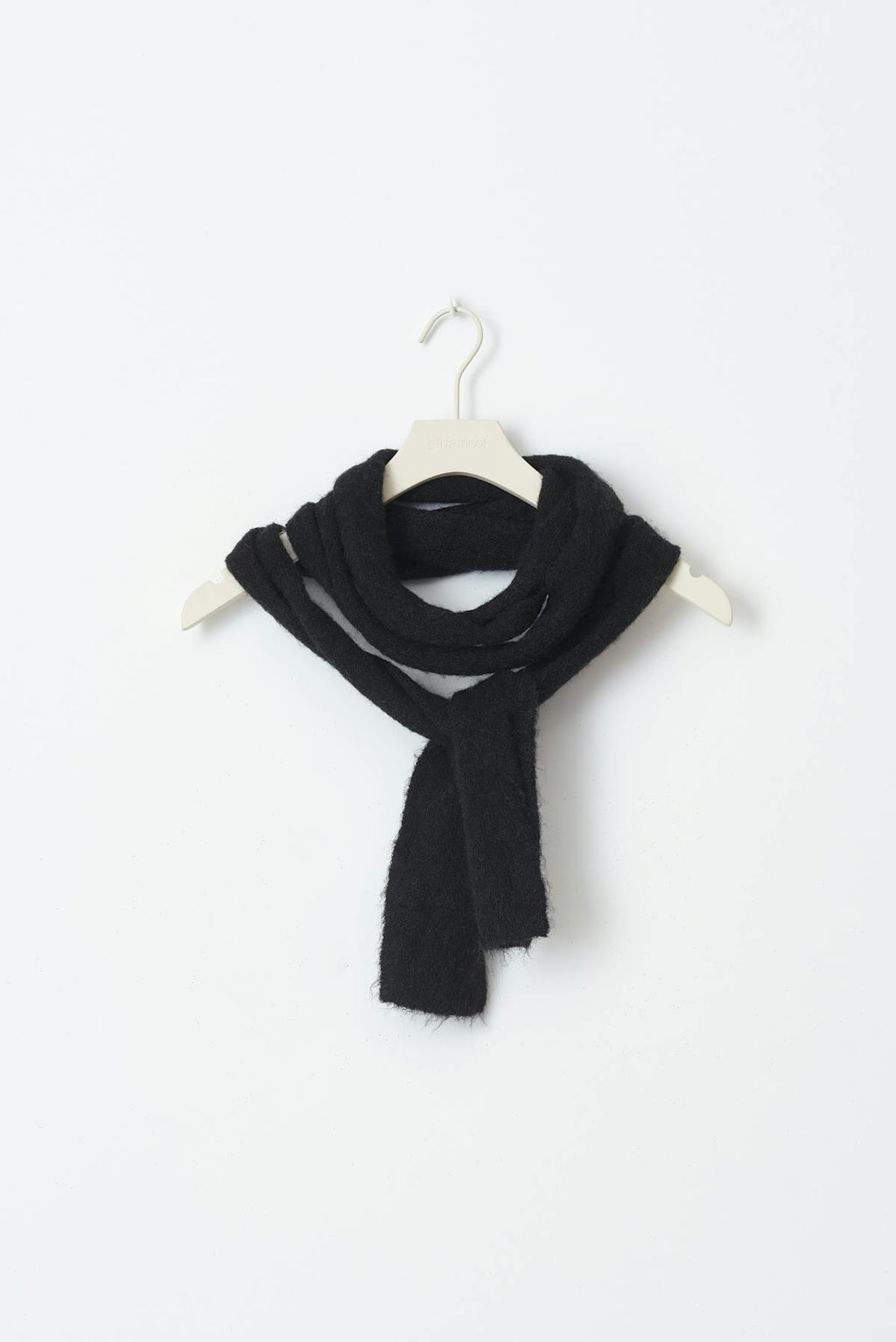 Knitted choker scarf
