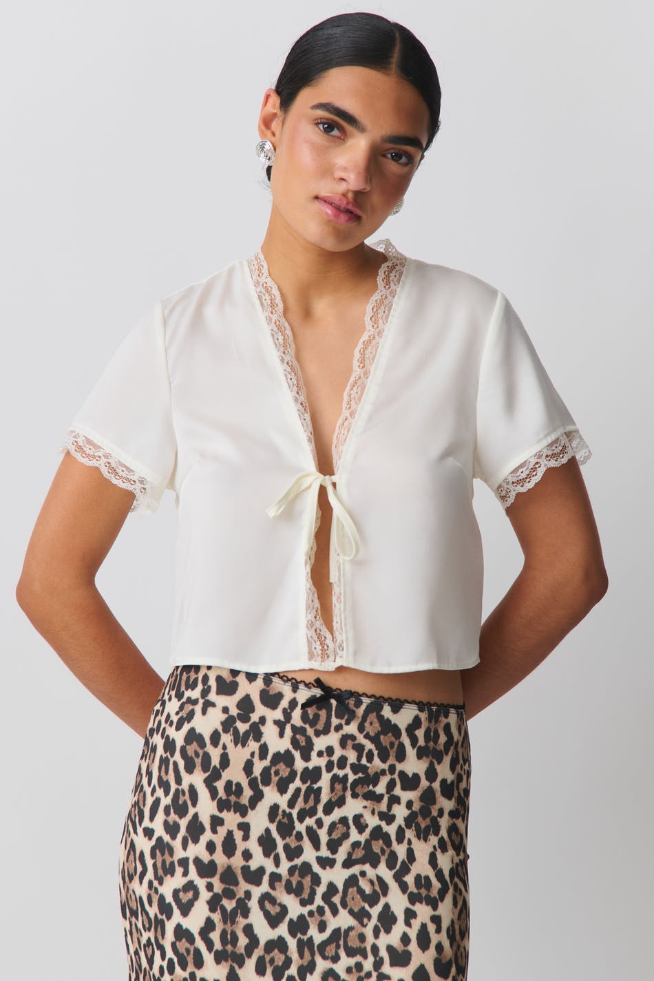 Tie lace top