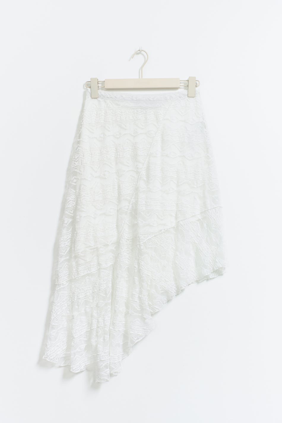 Assymetric lace skirt