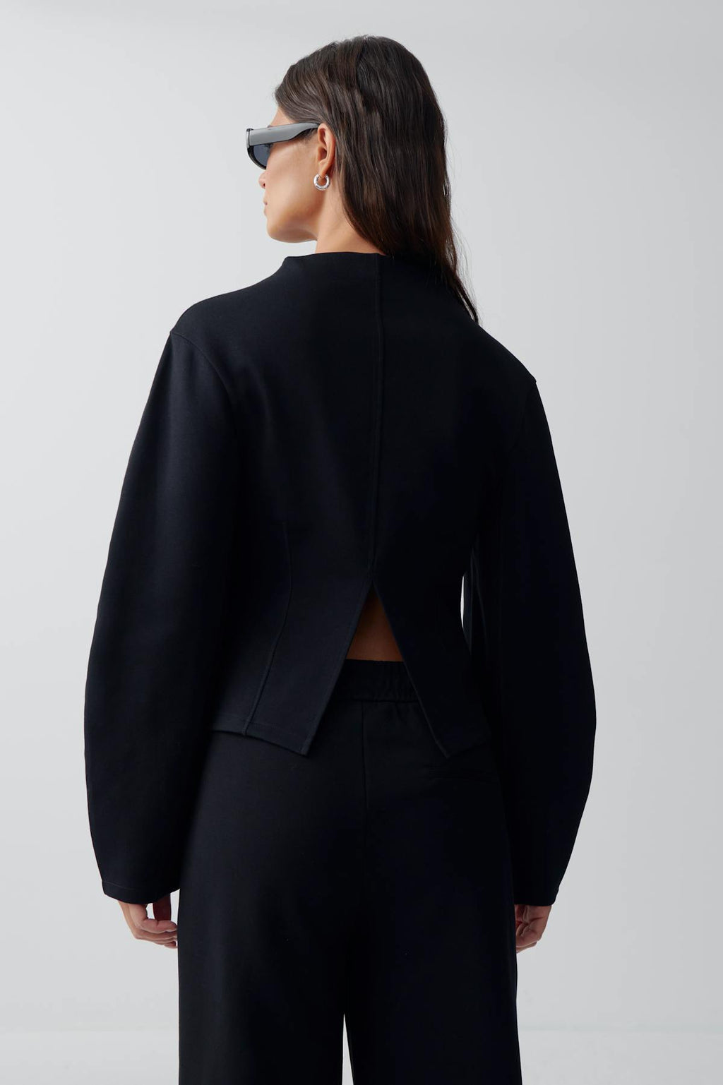Funnel neck top