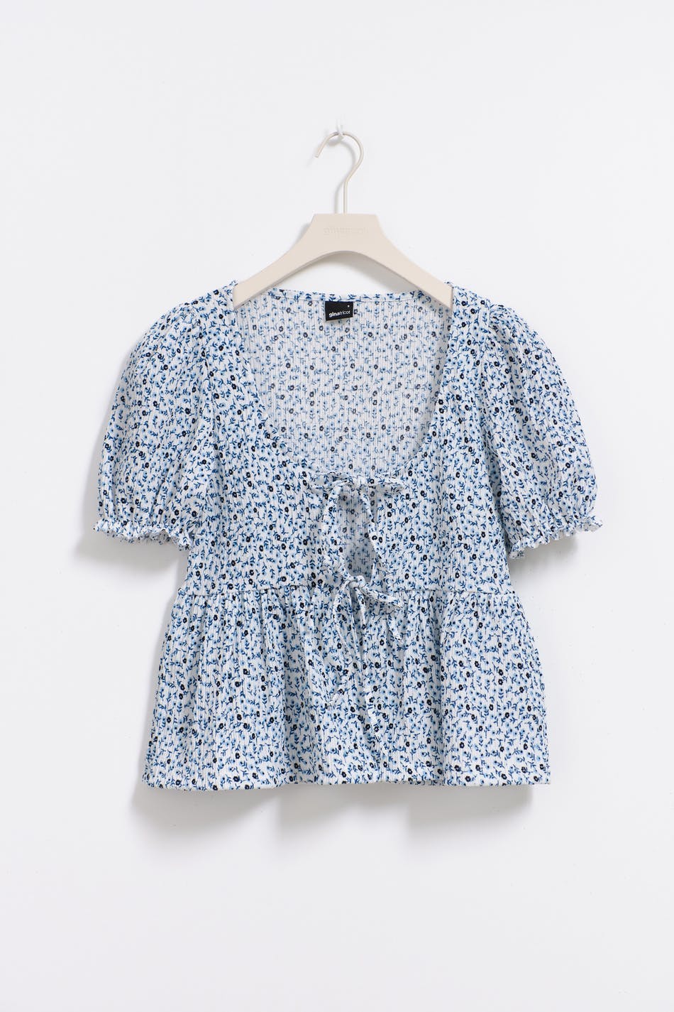 Tie front top